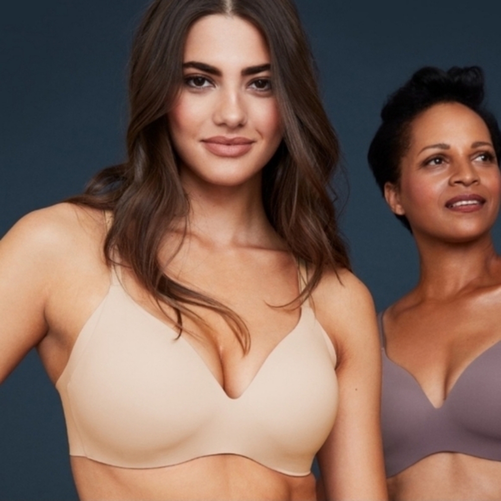 Knix Wing woman contour bra, T shirt ,size 6+,fits 34E/DDD/F,32F
